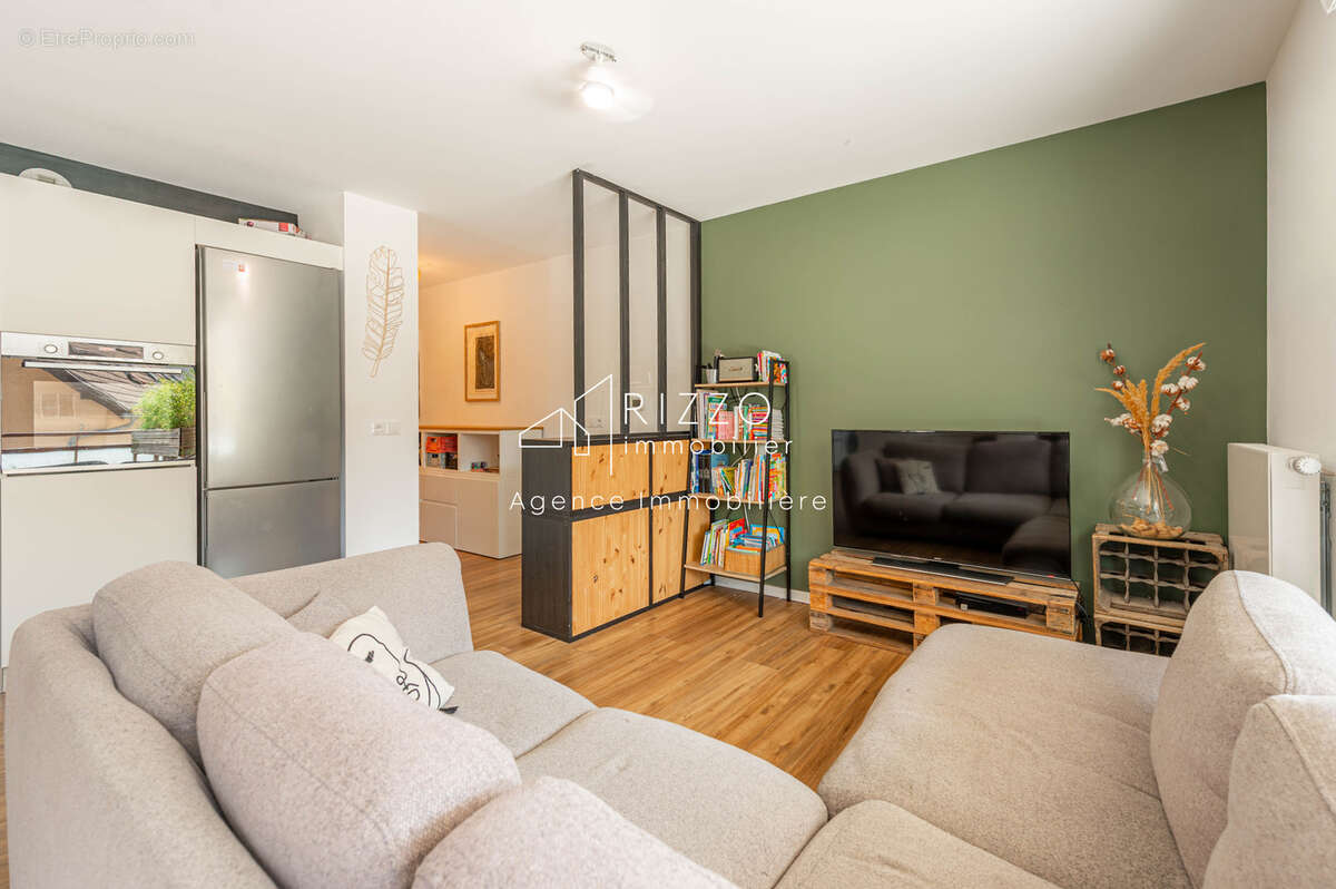 Appartement T4 avec grande terrasse à Faverges-Seythenex - photo 2