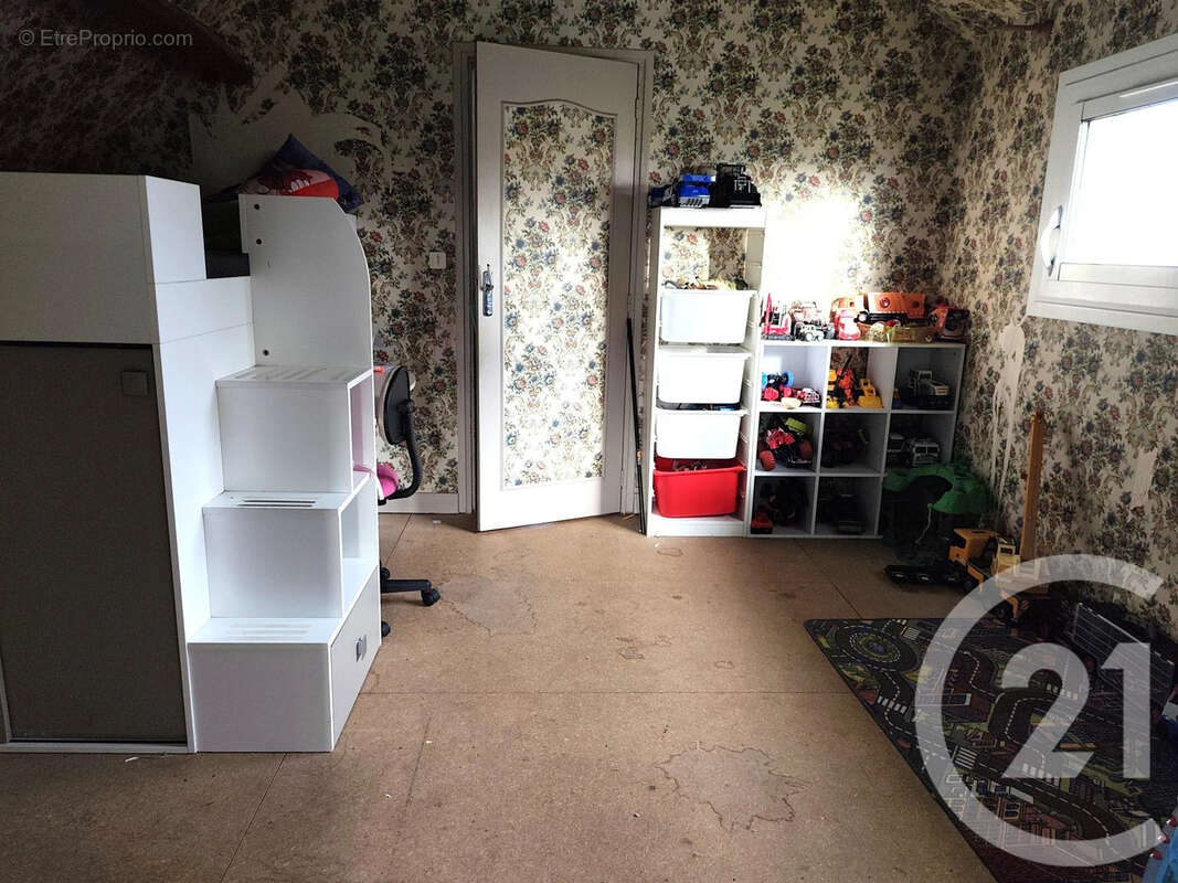 Maison à FOLLEVILLE