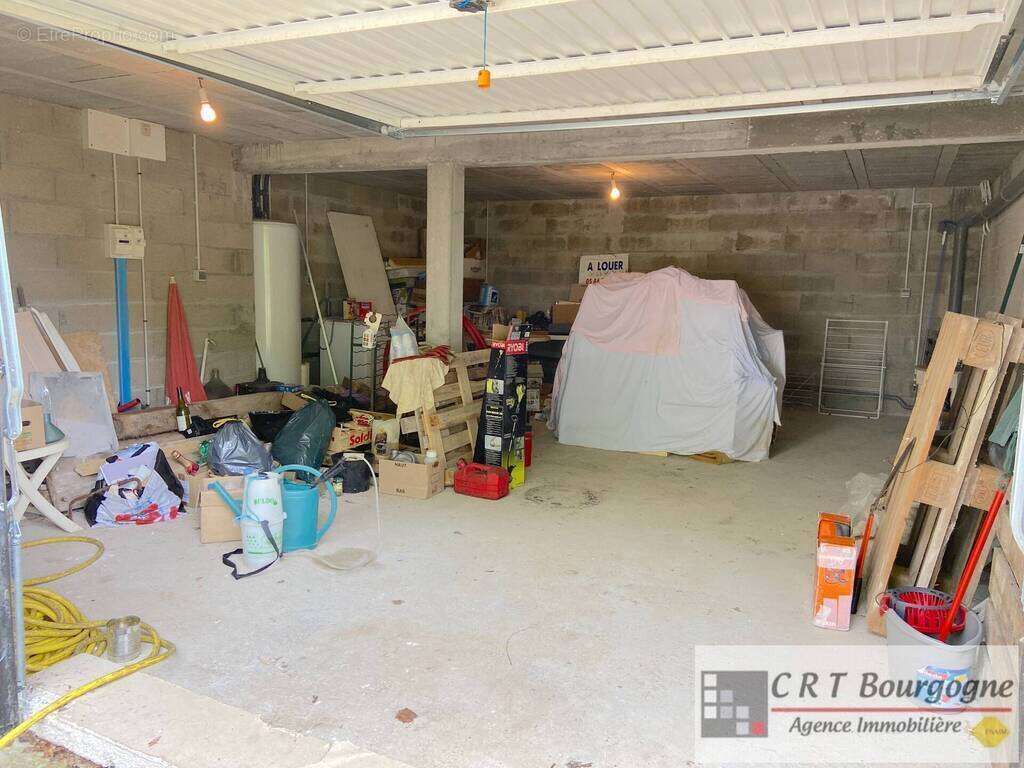 Maison à SAINT-SAUVEUR-EN-PUISAYE