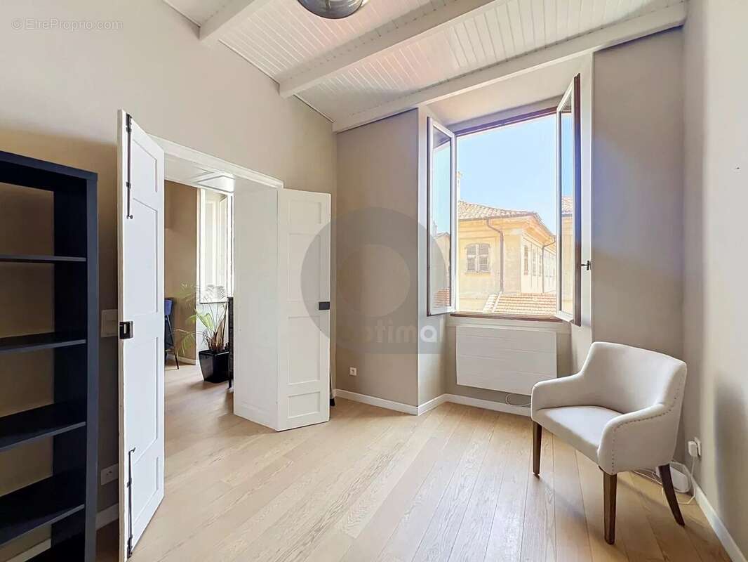 Appartement lumineux avec vue mer à Menton - photo 13