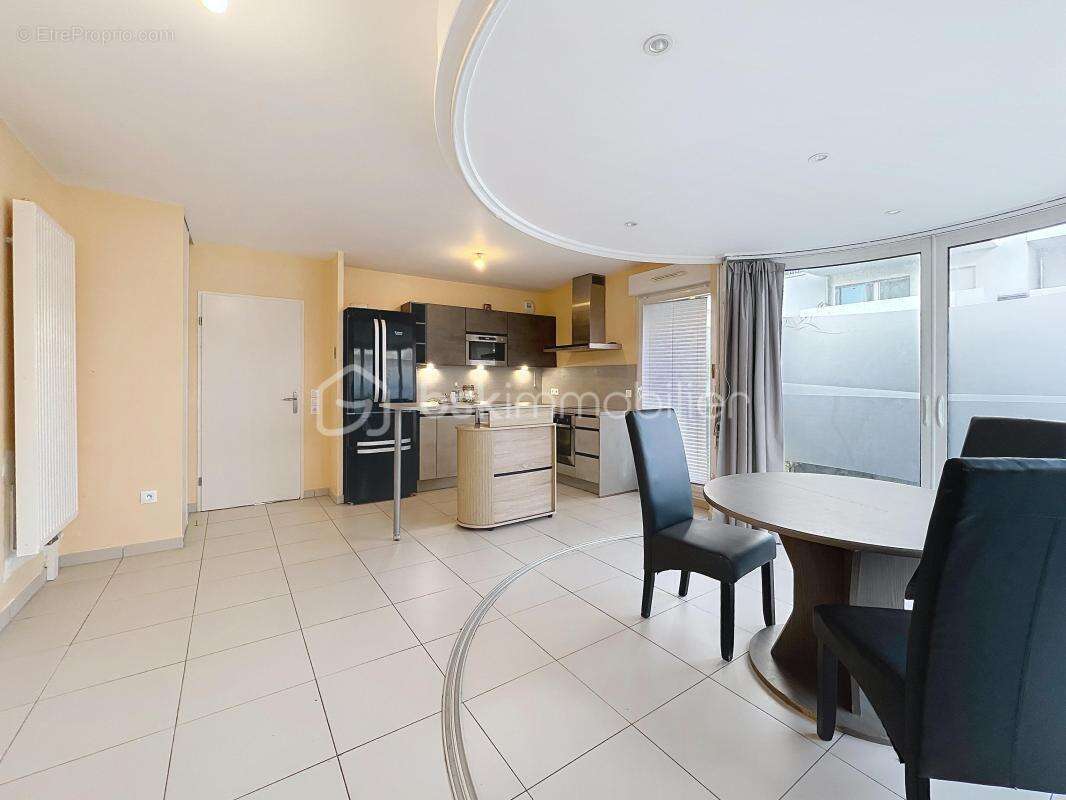 Appartement à BONNEUIL-SUR-MARNE