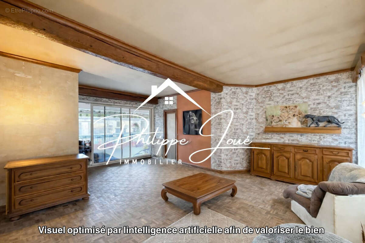 Maison à VILLENEUVE-L'ARCHEVEQUE