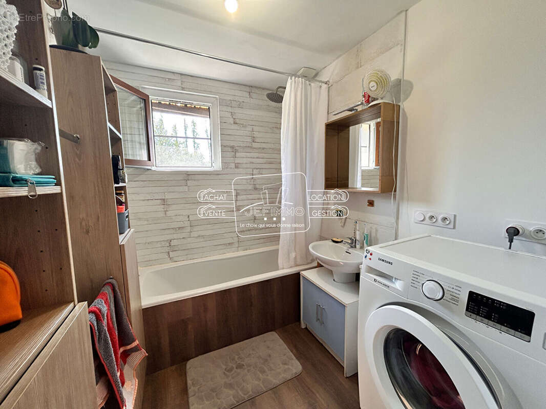 Maison à SAINT-JULIEN-DE-CONCELLES