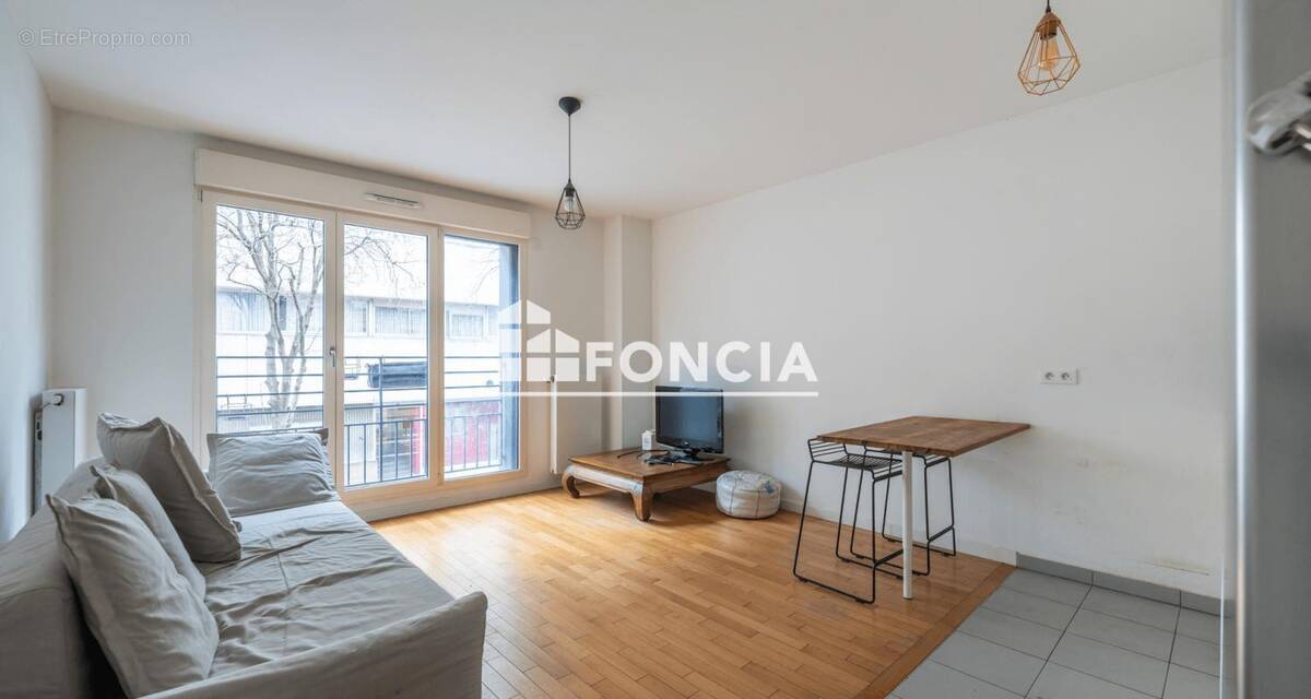 Appartement à PARIS-19E