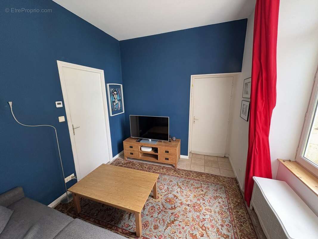 Maison 140 m² à Saint-Saturnin-Du-Bois  - photo 9