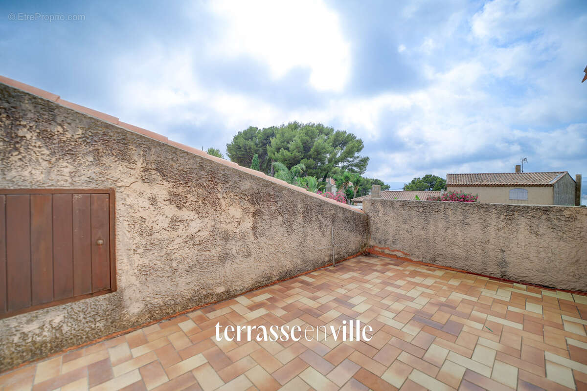 Saint cyr sur mer - super baumelles - maison t5 - proche mer - garage - 715000€ - photo 11