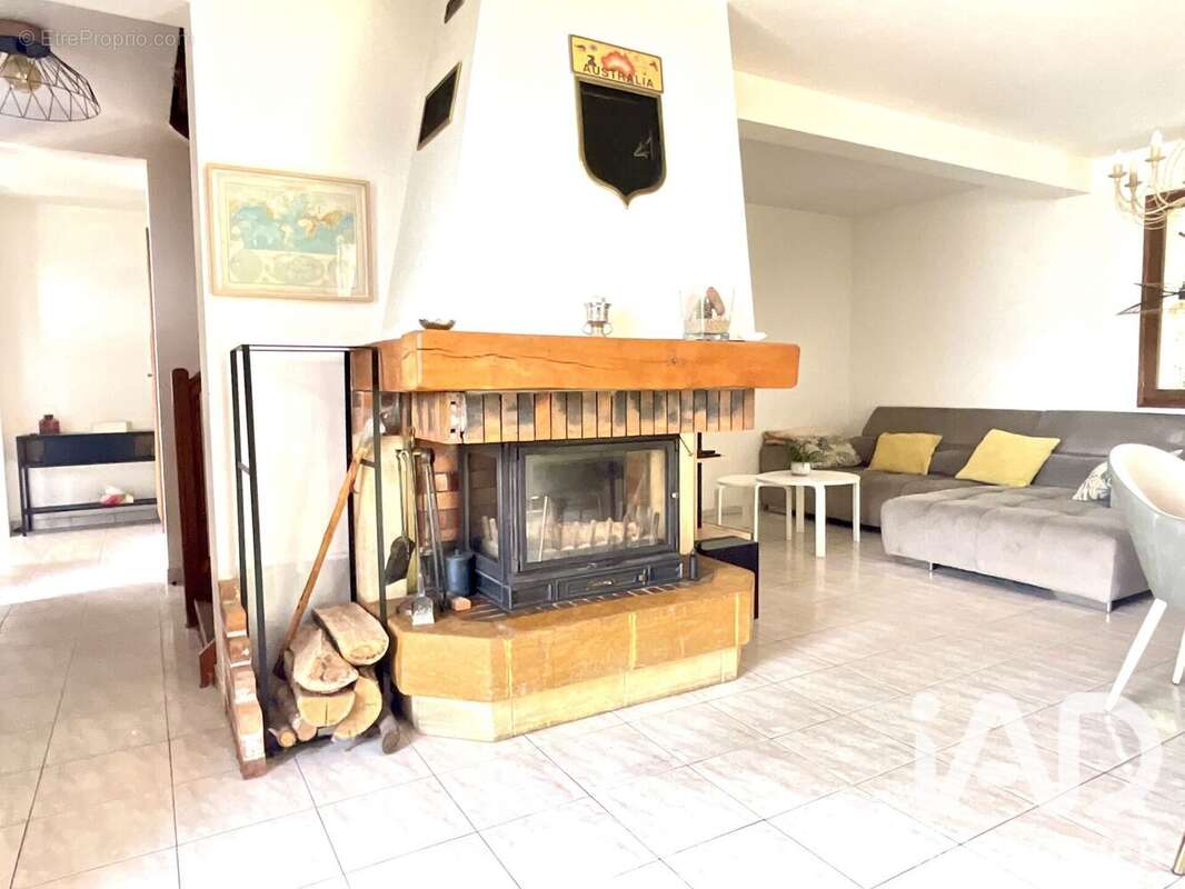 Maison 145 m² à Froges  - photo 9