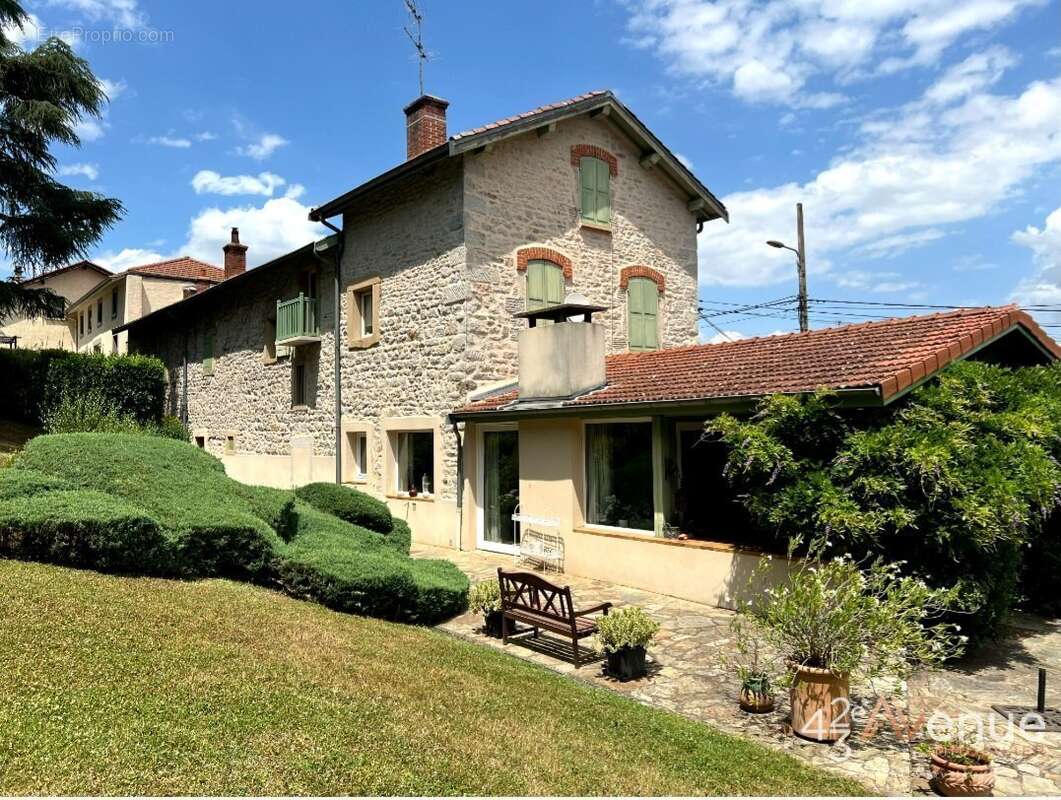 Maison à SAINT-MARTIN-LA-PLAINE