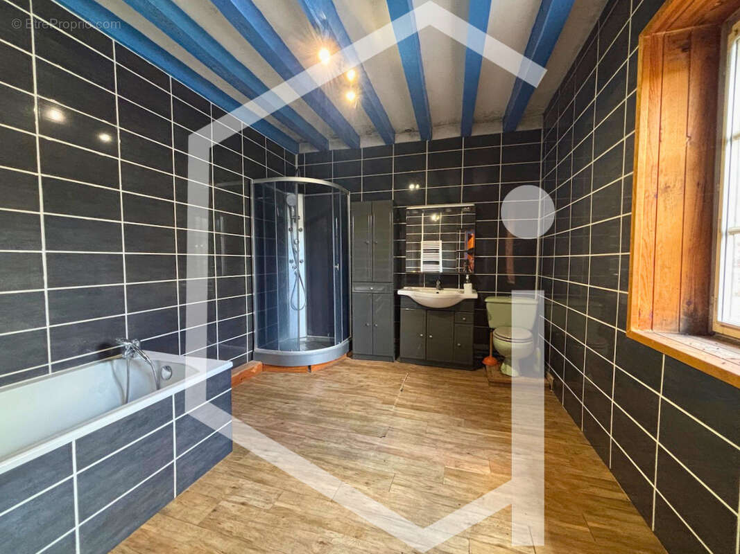Ensemble immobilier de 3 logements avec potentiel locatif   Secteur touristique - photo 7