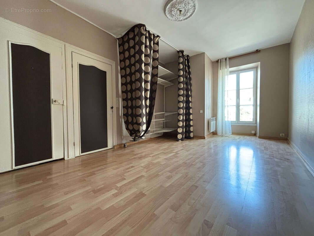 Maison à SAINT-GERMAIN-LES-CORBEIL