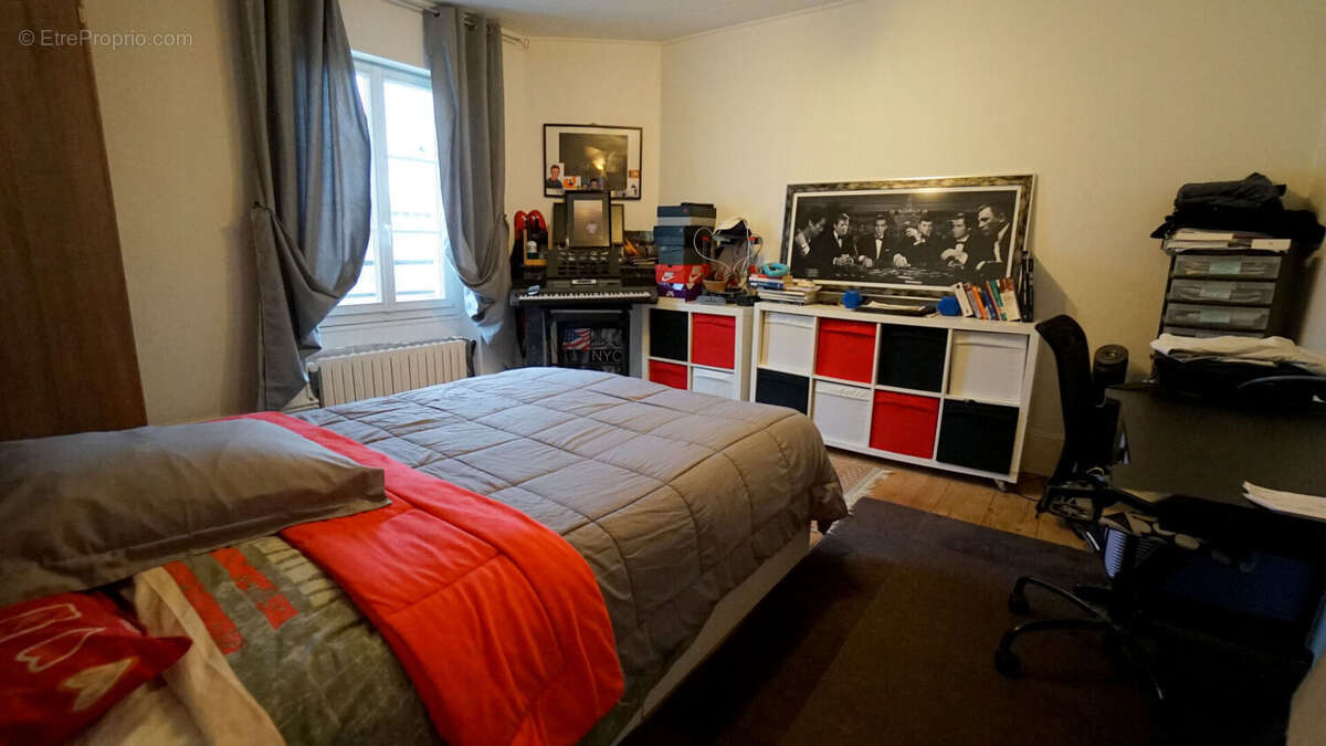 Maison à FOLLAINVILLE-DENNEMONT