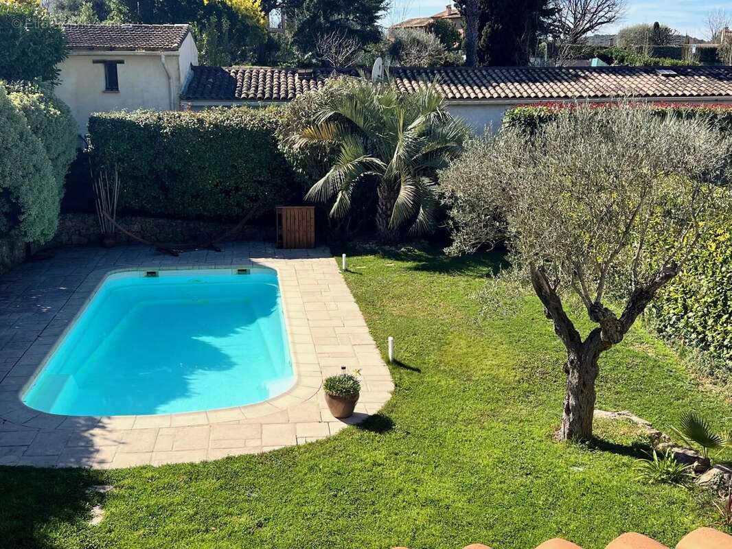 Maison à CAGNES-SUR-MER