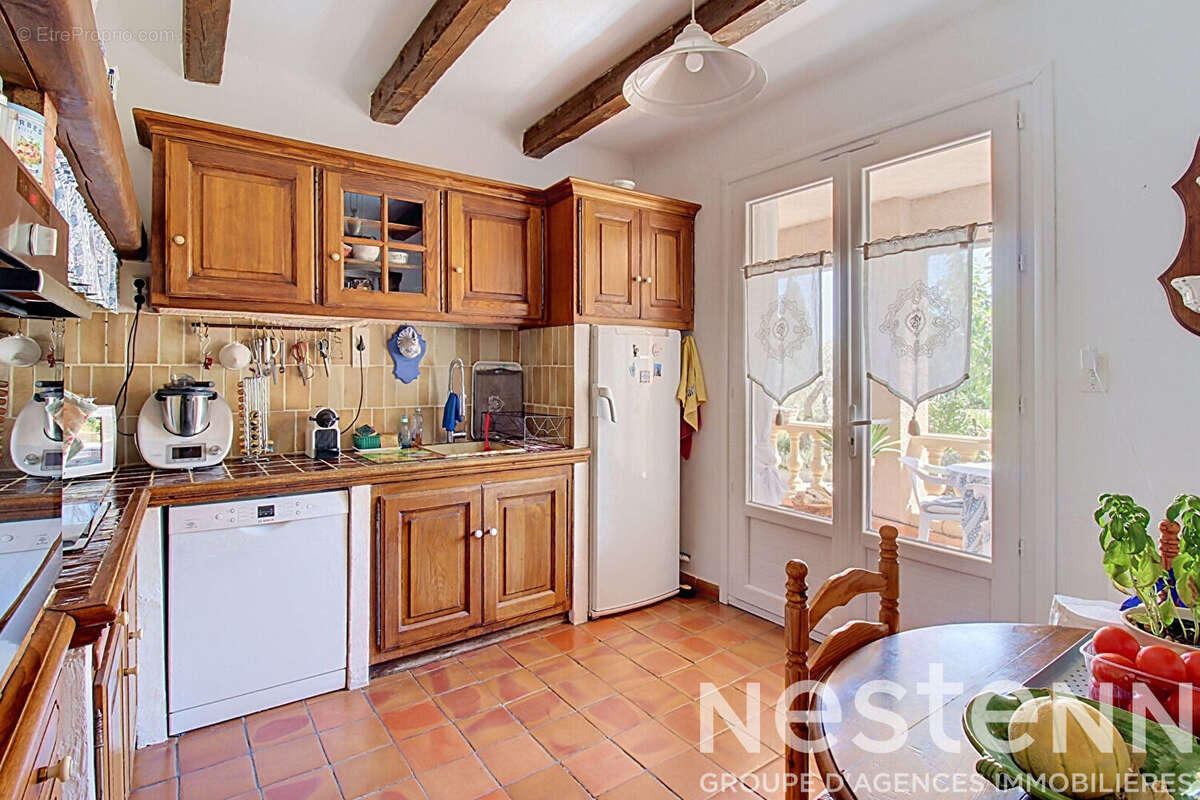 A VENDRE DRAGUIGNAN Villa 180m² avec piscine et vue dégagée - 4553m² de terrain - photo 11