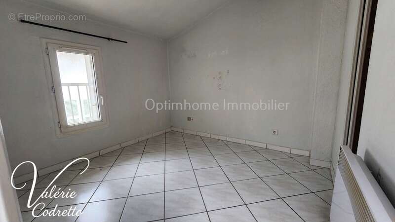 Maison à SOLLIES-TOUCAS