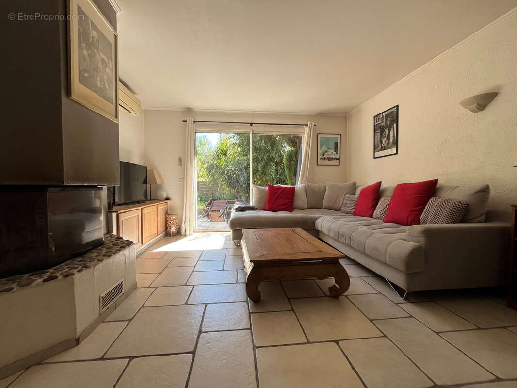 Maison à AURIBEAU-SUR-SIAGNE