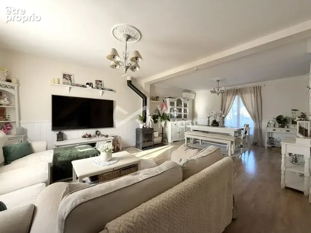 Maison 5 pièces 110 m² à vendre à Mouroux (77120) - photo 7