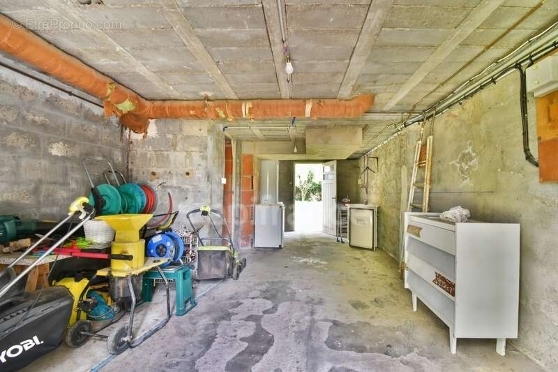 Maison à SAINT-GERMAIN-LES-ARPAJON