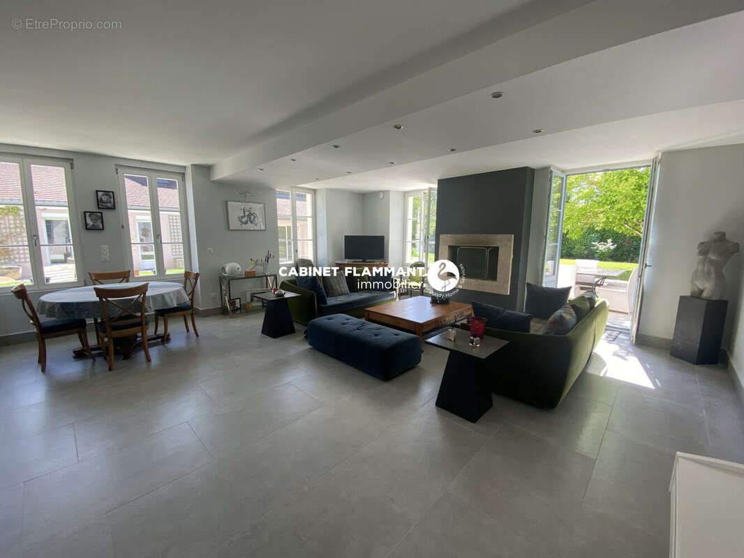Maison 250 m² à Semur-En-Auxois  - photo 7