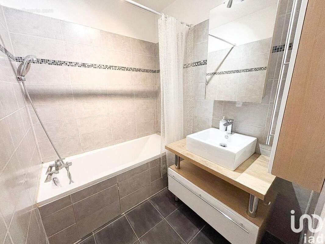 Photo 8 - Appartement à MARSEILLE-13E