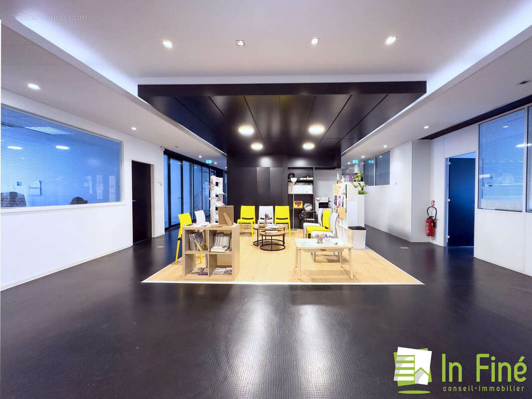 Commerce 1389 m² à Strasbourg  - photo 3