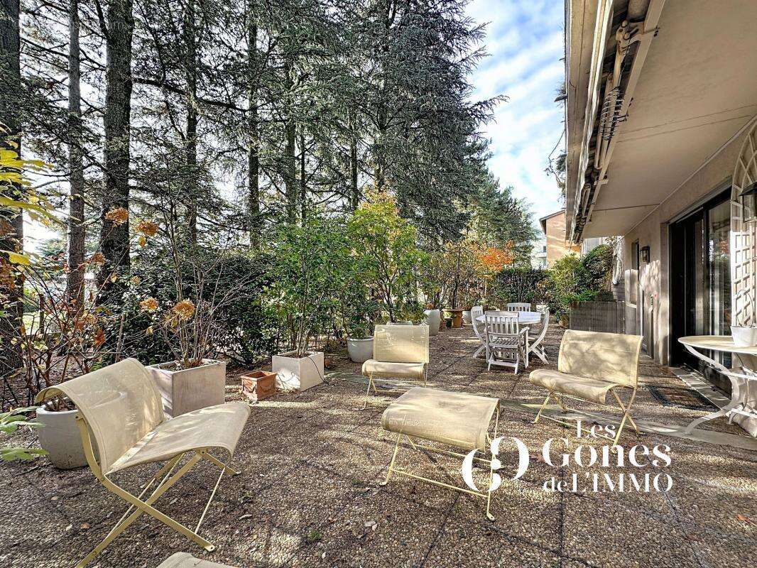 Appartement à CRAPONNE