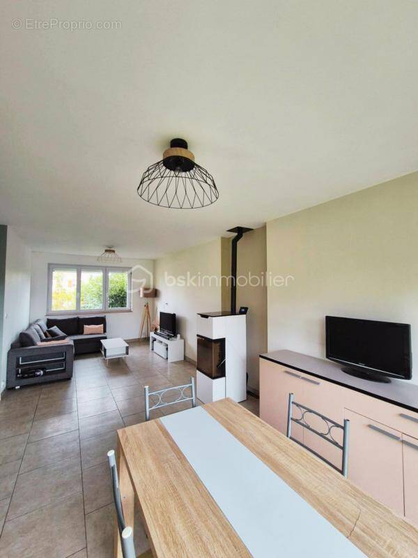 Maison à MARTAINNEVILLE