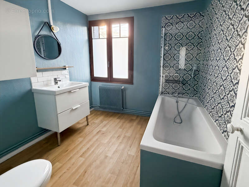 Maison à NOTRE-DAME-DE-BONDEVILLE