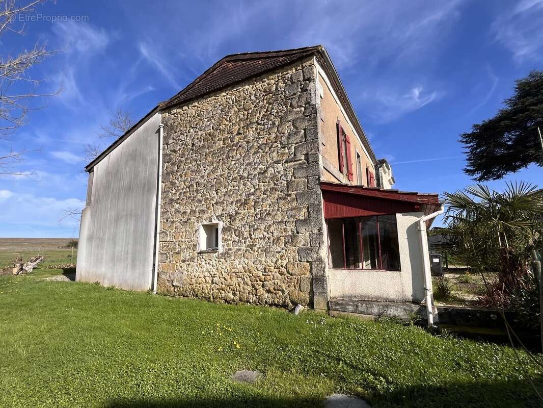 Maison à MONTIGNAC-TOUPINERIE