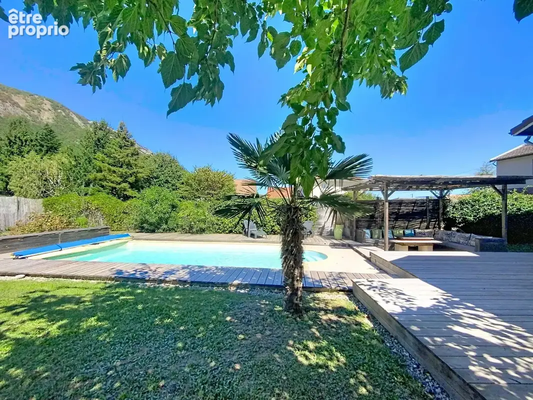 Photo Maison à Vif au prix de 545 000€