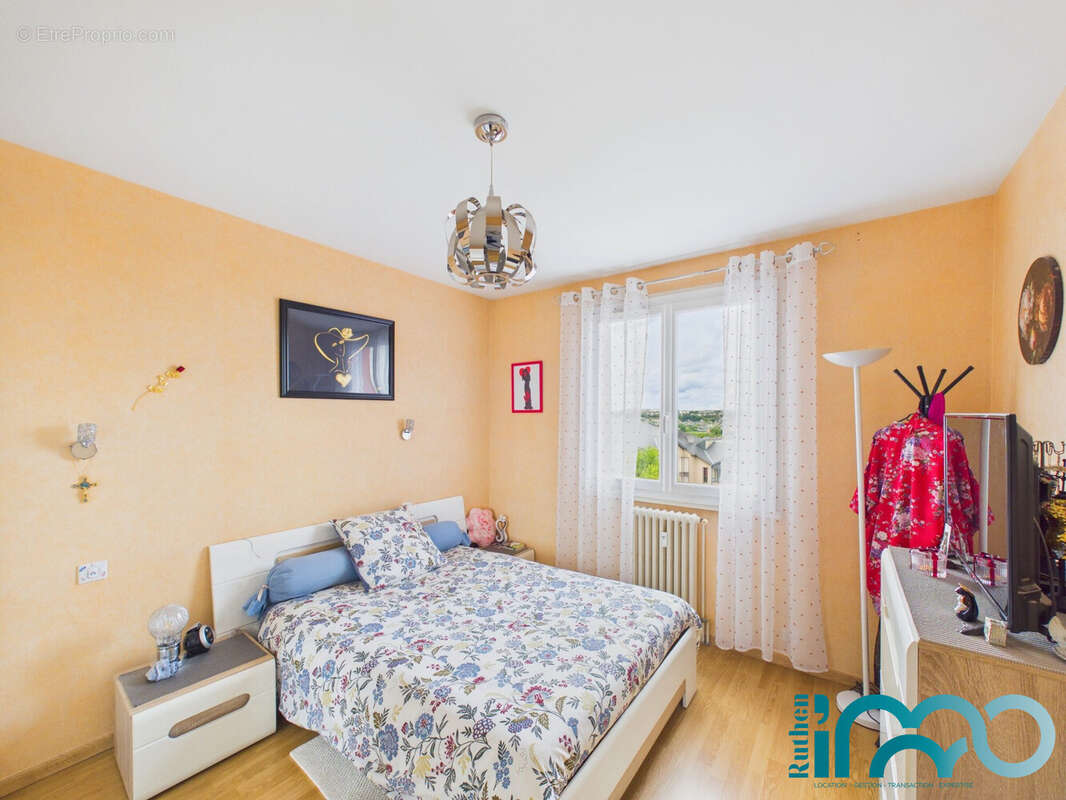 Appartement 78 m² à Rodez  - photo 4