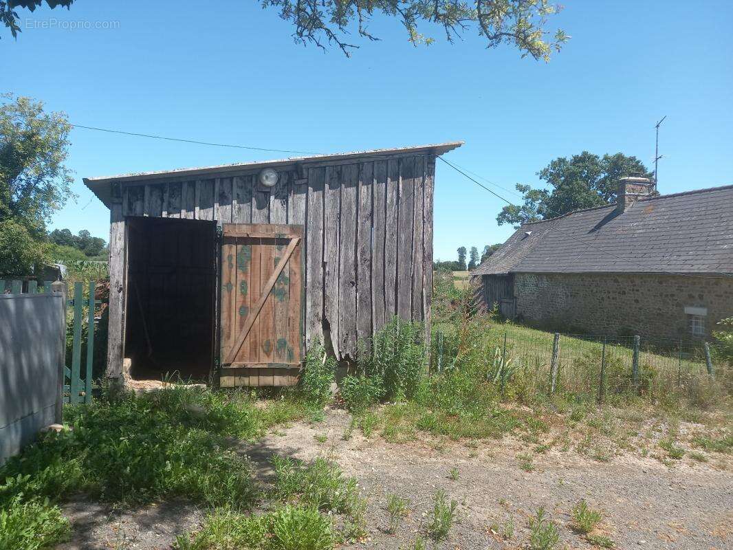 Fermette à rénover sur près de 2 hectares – Idéal projet de vie à la campagne (MONTAUDIN -53) - photo 11