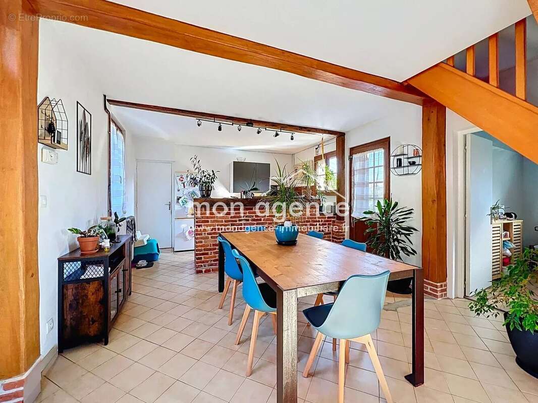 Maison à SAINT-MARTIN-OSMONVILLE