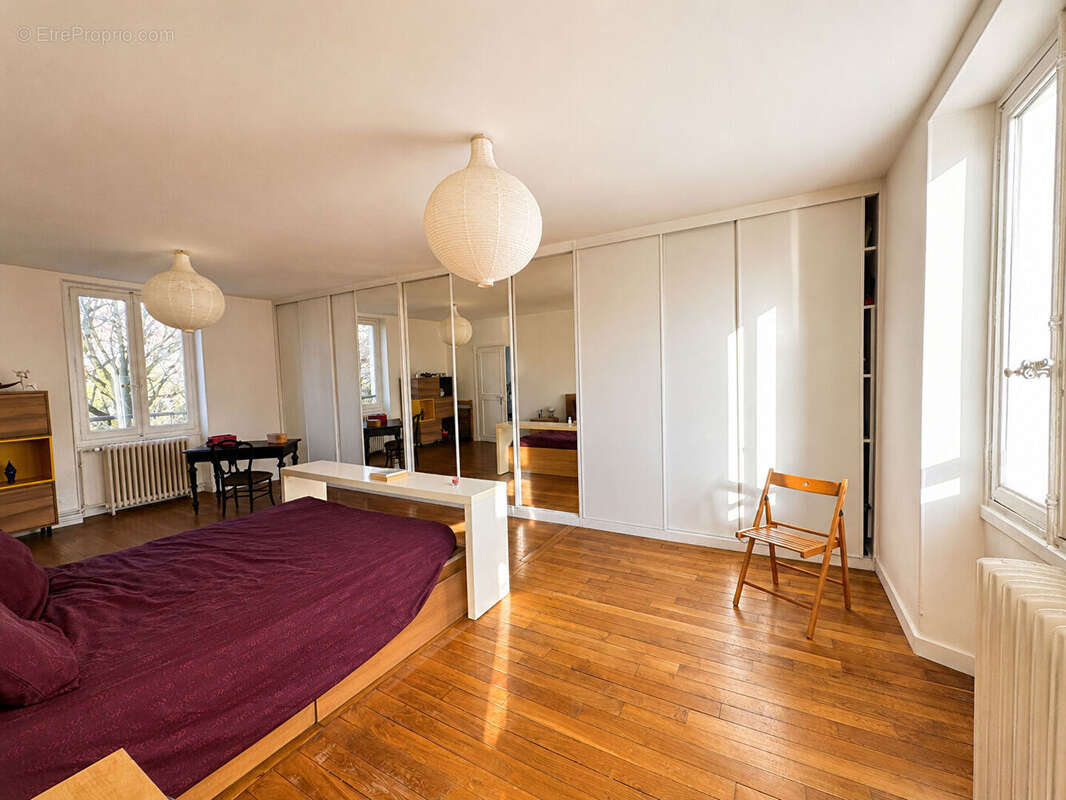 A vendre Maison bourgeoise 242 m²  Jardin 506 m²  Centre-ville de Melun - photo 10