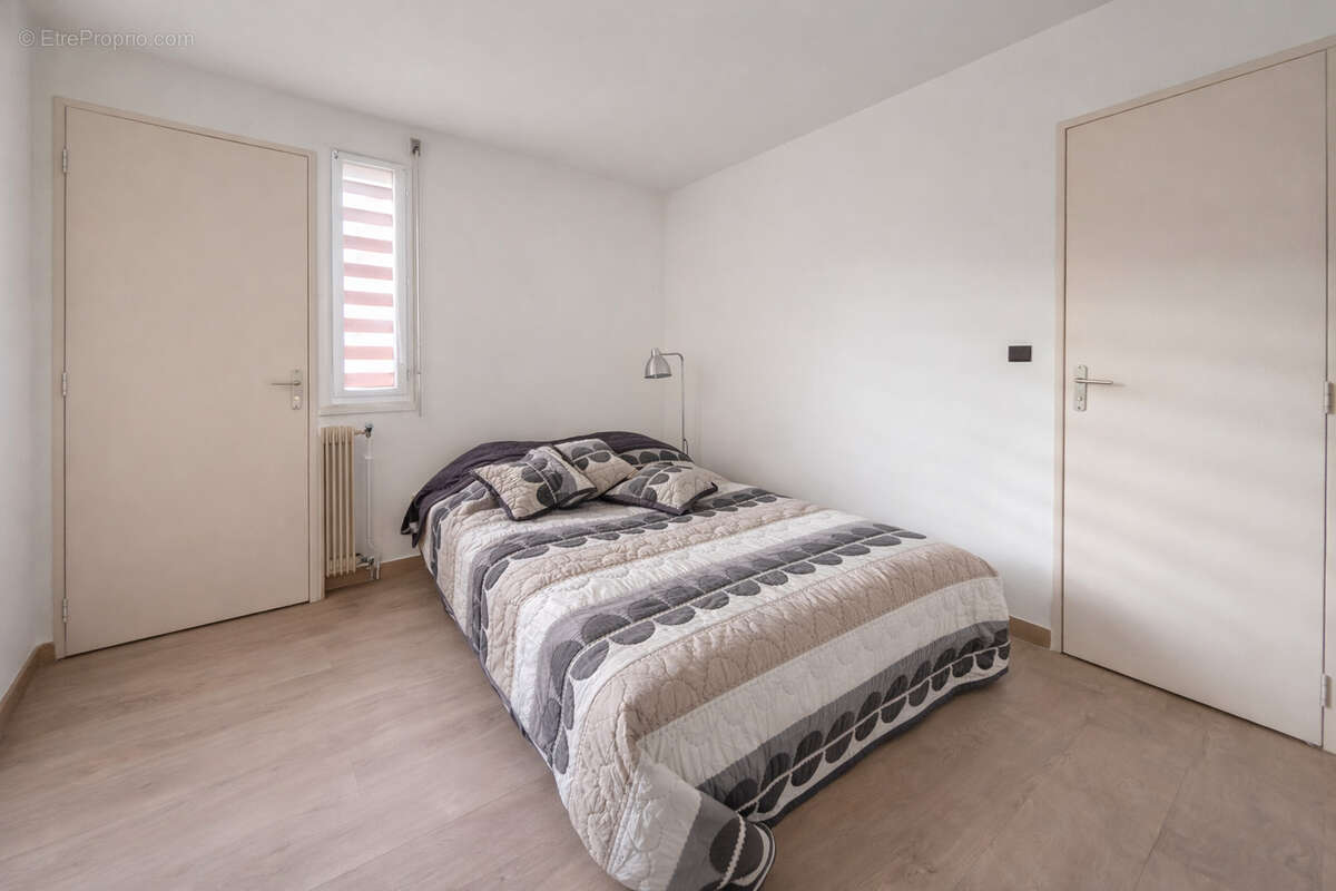 Appartement à SORGUES