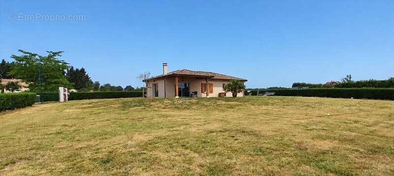 Maison de plain-pied de 100 m² avec vue sur les Pyrénées – Masseube - photo 2