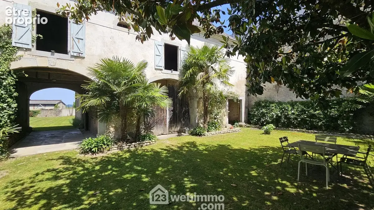 Maison 284 m² à Nay  - photo 22