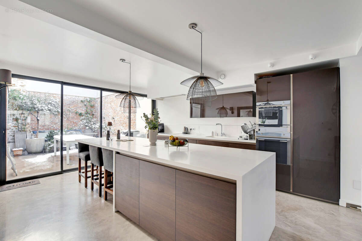 Maison à PARIS-20E