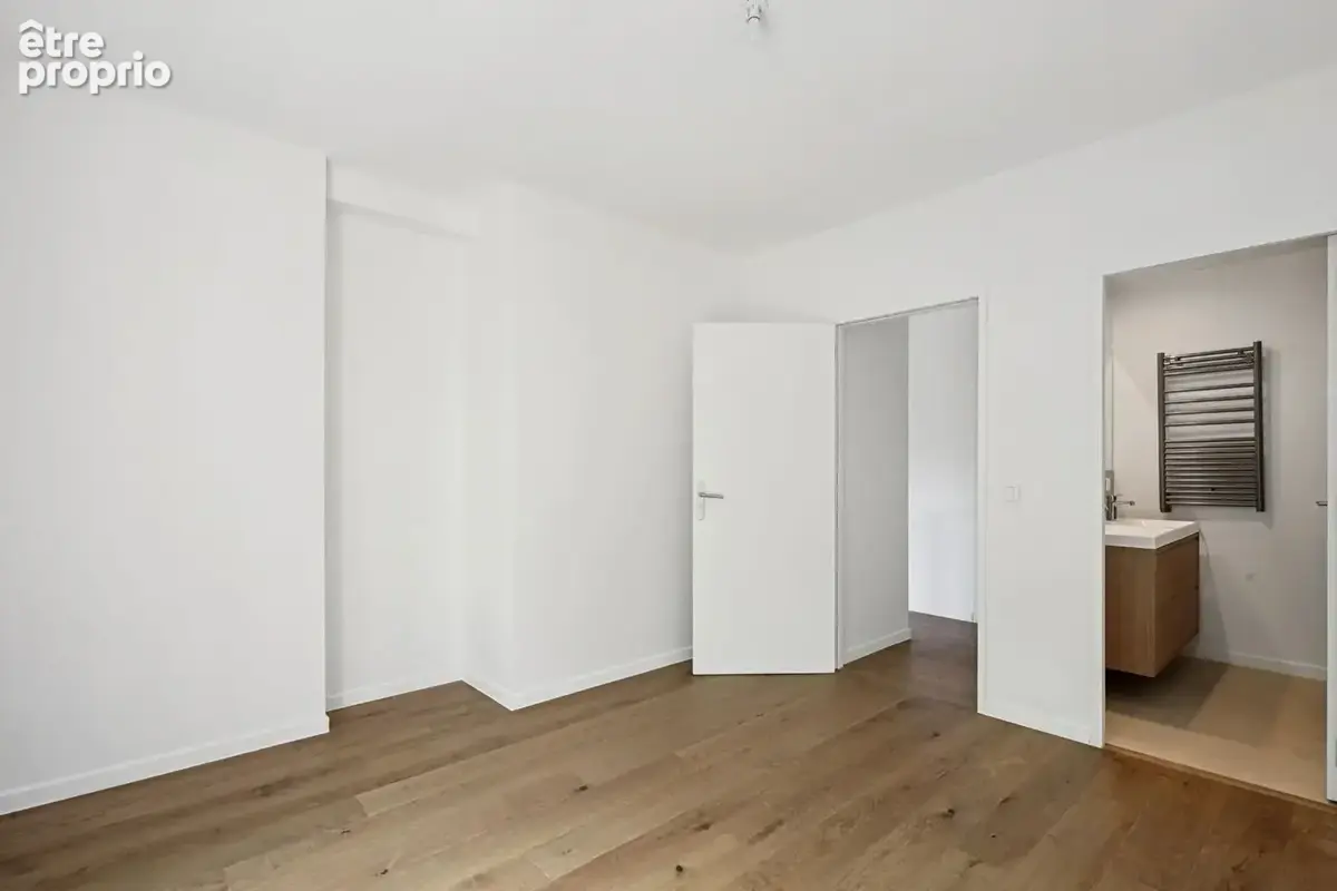 Frais de notaires reduits - maison d'architecte récente - bas de chatou 8mn rer a - dpe a - photo 5
