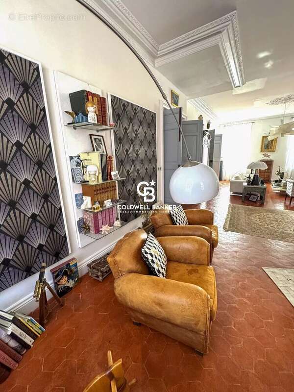 Appartement à LA CRAU