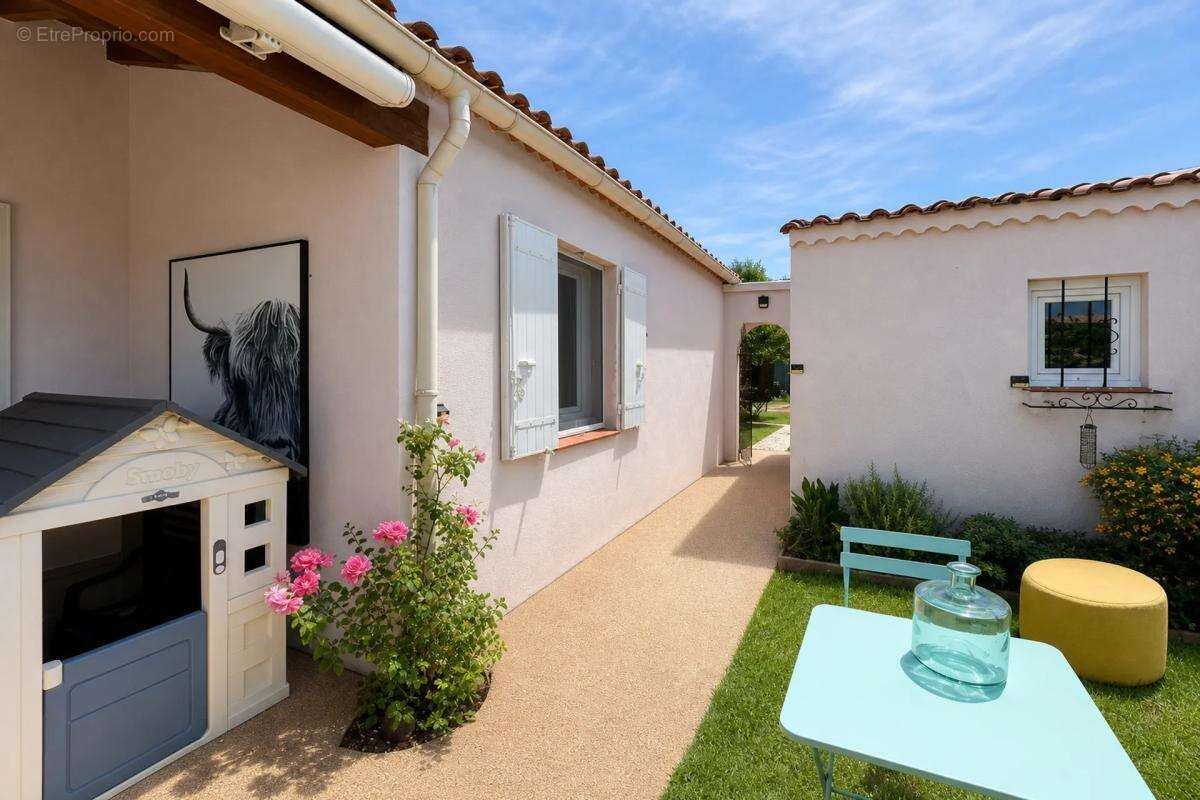 Maison de 5 pièces de 109 m² à Donzère - photo 38
