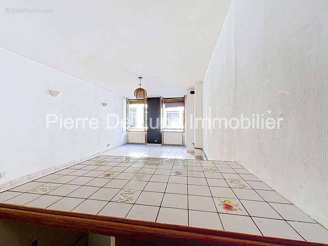 Lyon 2 – rue neuve – t3 à rénover au cœur de la presqu’île - photo 2