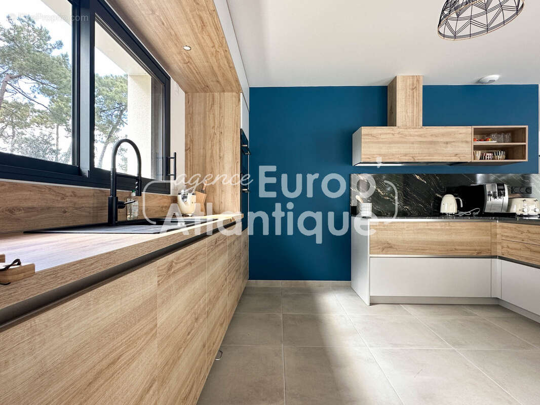 Maison à LES MATHES