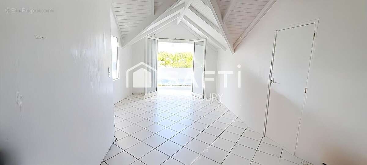 Photo 4 - Appartement à BAIE-MAHAULT