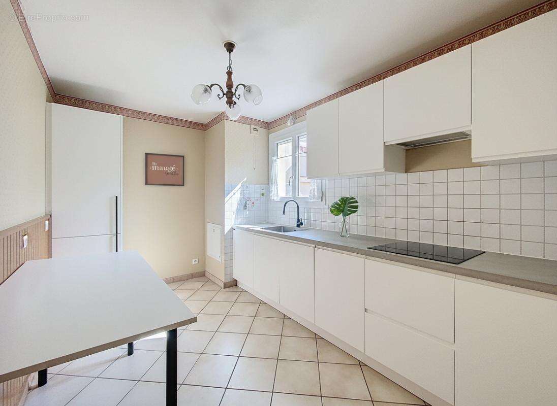 Appartement - 3 Chambres - Terrasse - Cave - Garage en sus - Proche commodités - photo 14