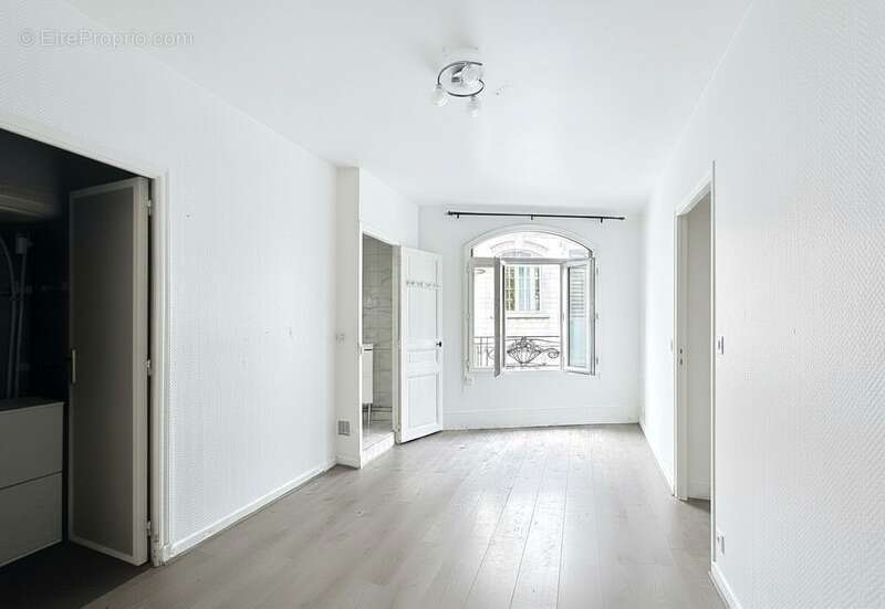 Appartement à PARIS-19E