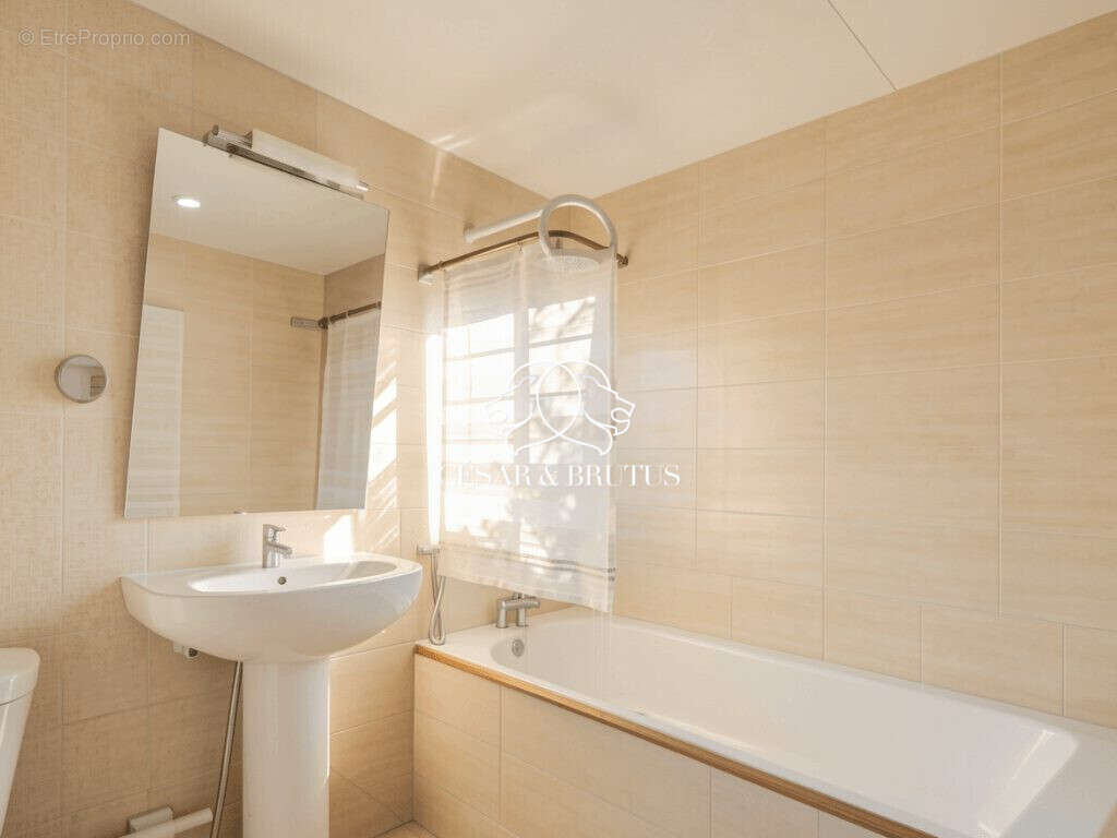 Appartement à LYON-7E