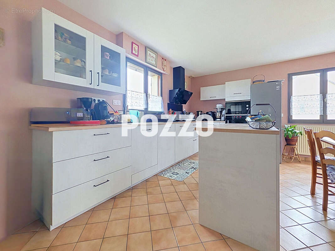 a vendre :Maison  6 chambres à côté de PÉRIERS- à moins de 20 kms de la mer- sous-sol complet - photo 8