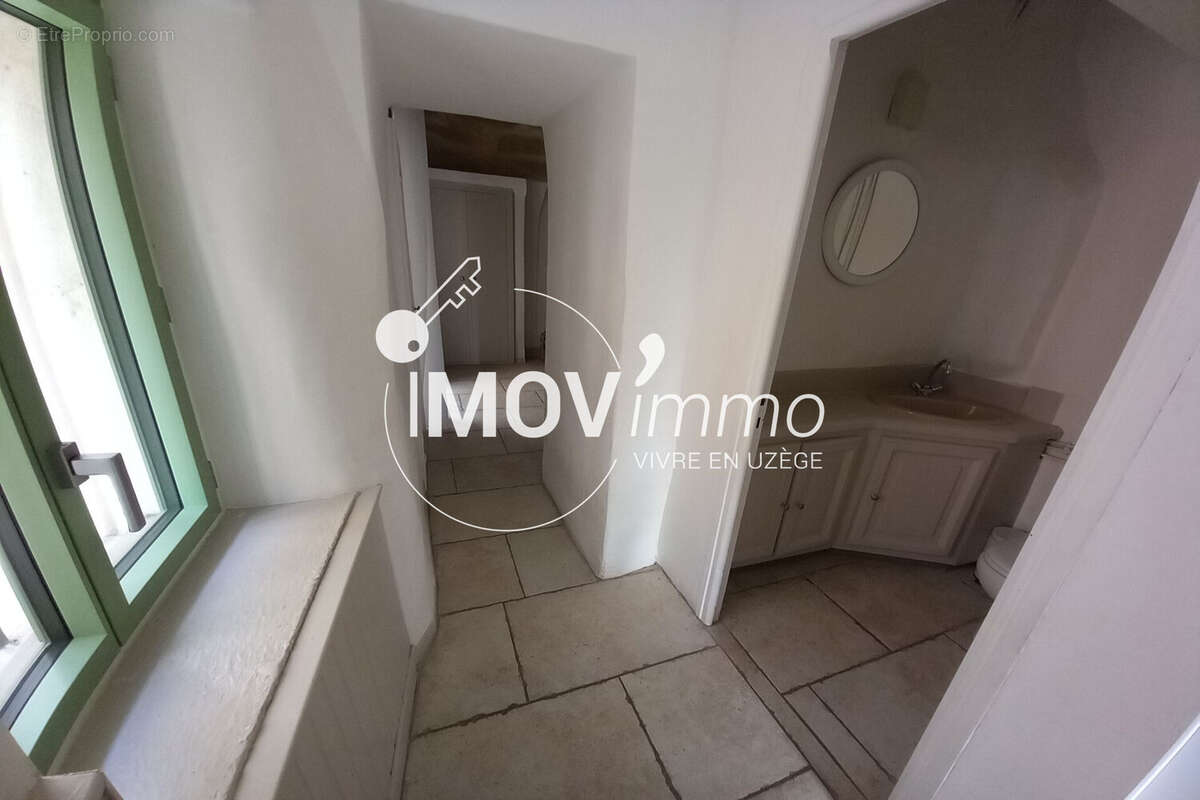 Maison à SAINT-QUENTIN-LA-POTERIE