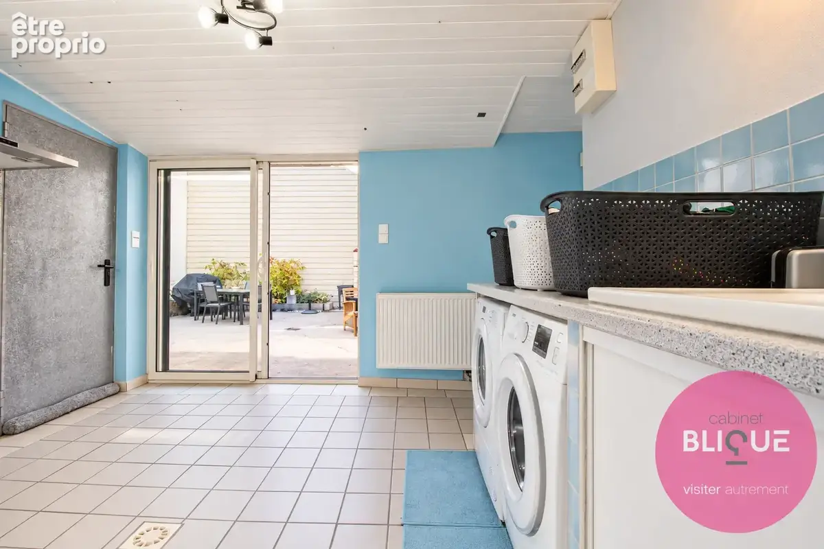 Une maison familiale avec cour au soleil et cave a vin : on signe ou ? - photo 29
