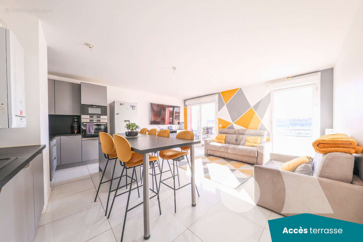 Appartement à CORBEIL-ESSONNES